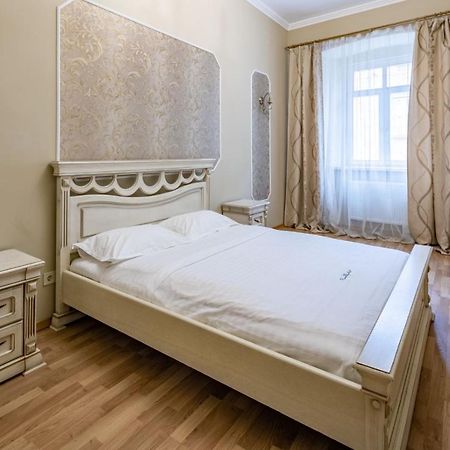 Romari Сербська 9 Apartamento Lviv Exterior foto