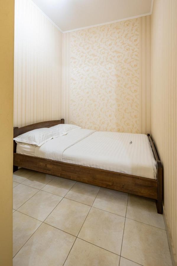 Romari Сербська 9 Apartamento Lviv Exterior foto