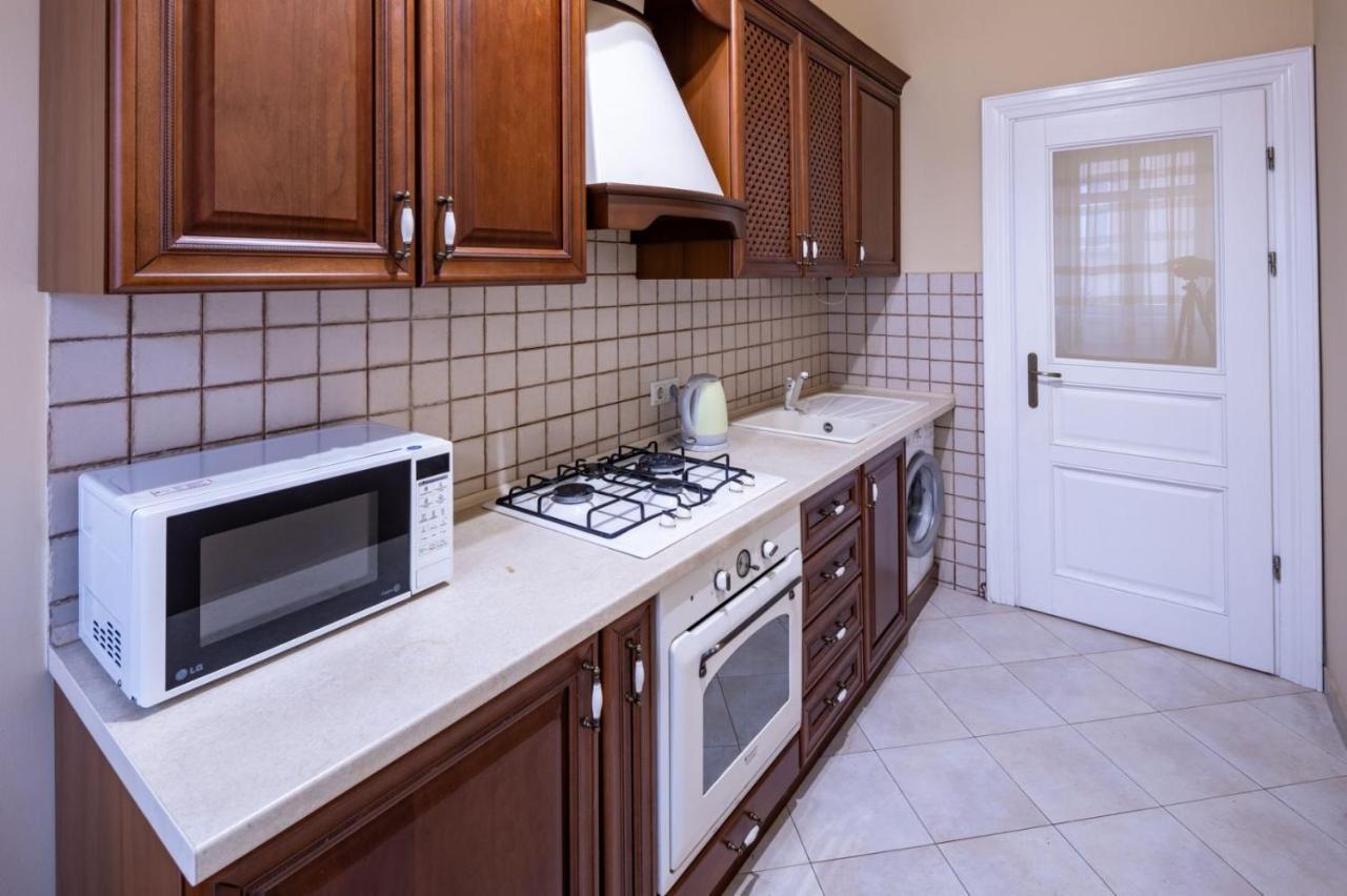 Romari Сербська 9 Apartamento Lviv Exterior foto